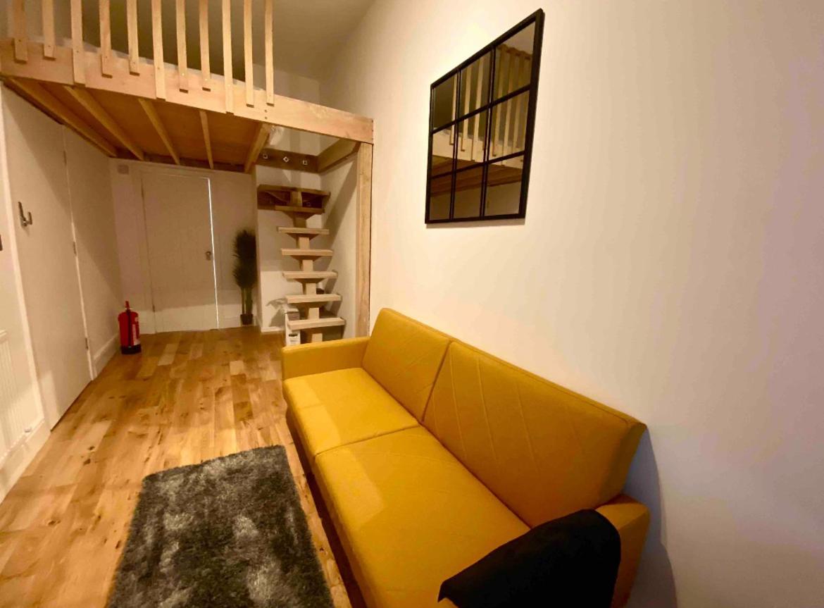ボーンマスFlat 8, 10 St Johnsアパートメント エクステリア 写真