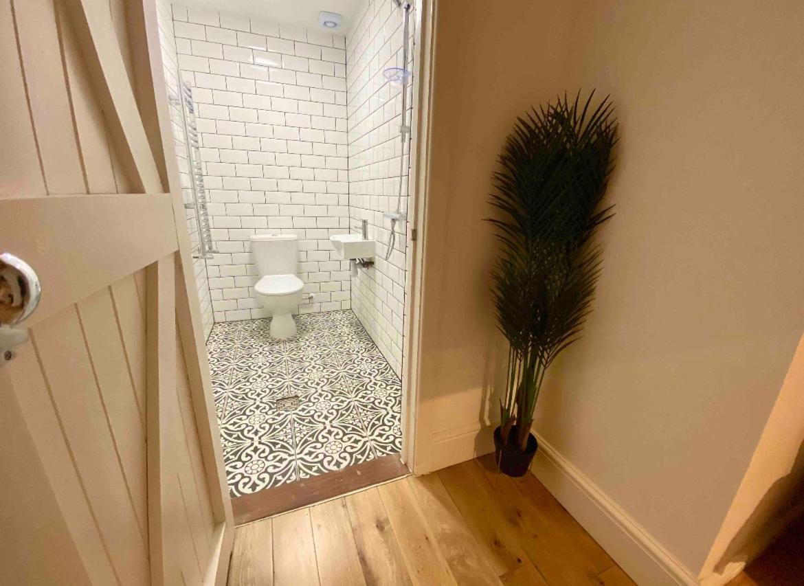 ボーンマスFlat 8, 10 St Johnsアパートメント エクステリア 写真